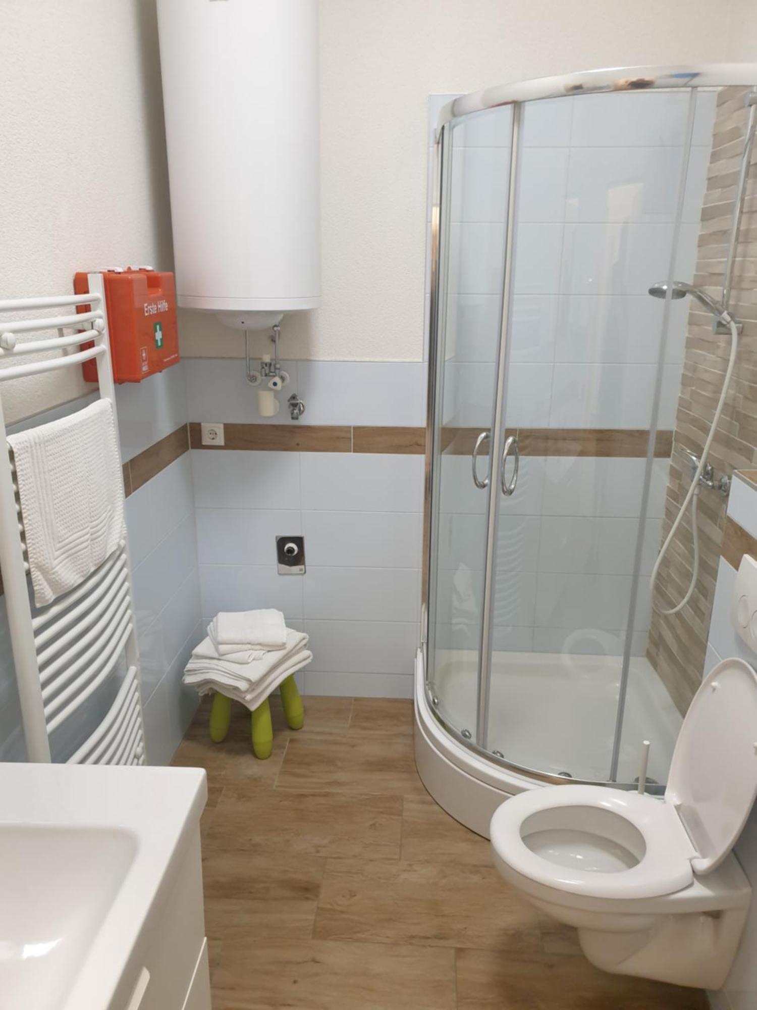 Apartment & Zimmer Hofacker Pernegg an der Mur エクステリア 写真
